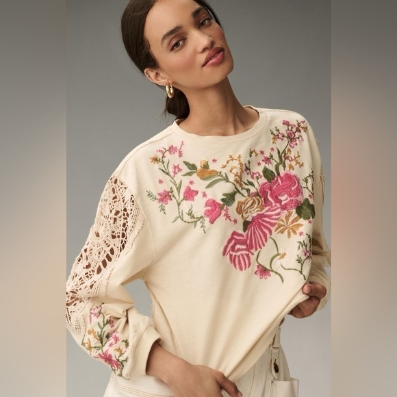 ANTHROPOLOGIE Crochet Sleeve Floral Embroidered Pullover Sweatshirt Size XXS GUC - Picture 1 of 7